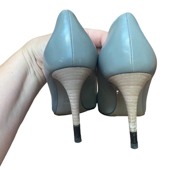 Fendi Gray Leather Stiletto Closed Toe Pumps Heels size 8 - Picture 6 of 12